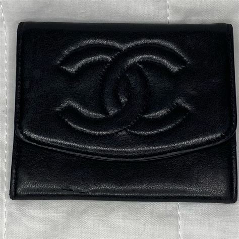 classic small zipped wallet chanel|Chanel caviar small wallet price.